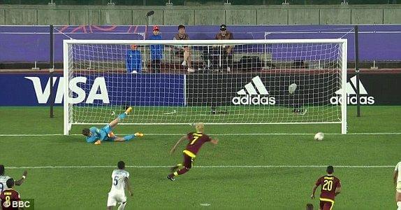 {六合彩}(禁区内任意球取消了吗)